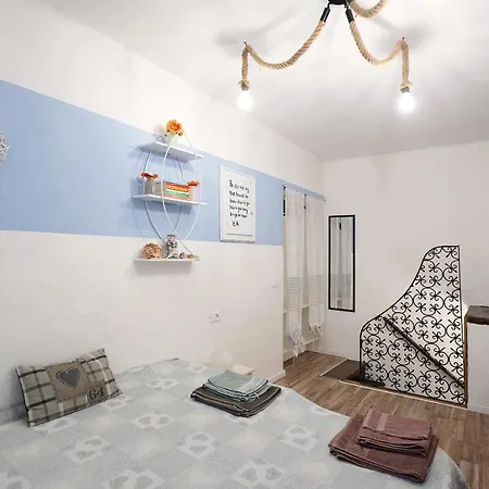 Hemingway's Shelter בית נופש *