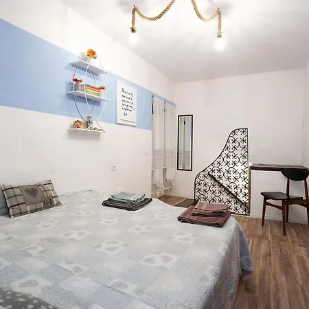 Hemingway's Shelter בית נופש