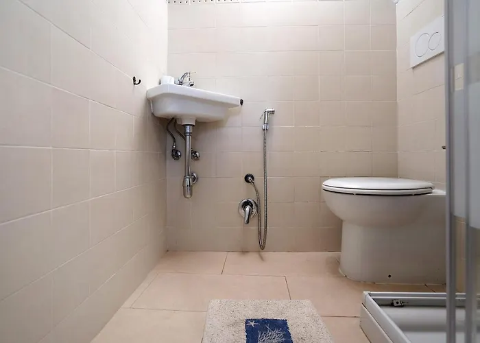 Hemingway's Shelter Дом отдыха Специя