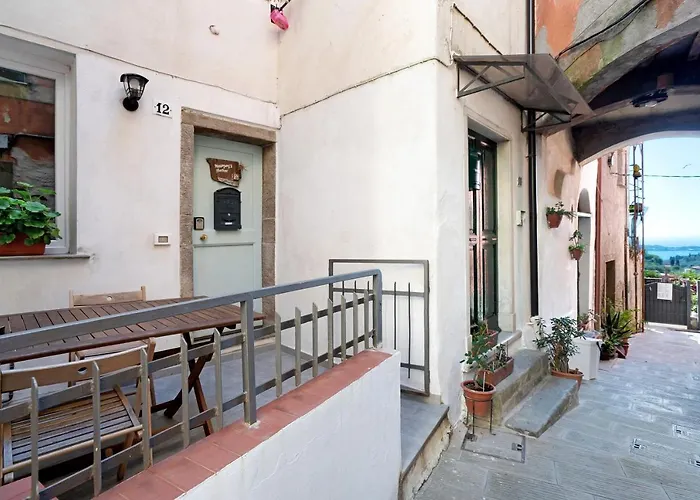 Hemingway's Shelter Semesterbostad